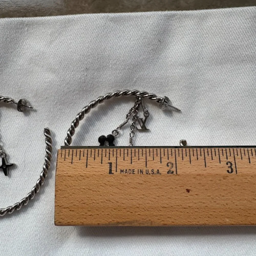 Louis Vuitton Silver Hoop Earrings Sweet Monogram Large Authentic - Picture 5 of 6